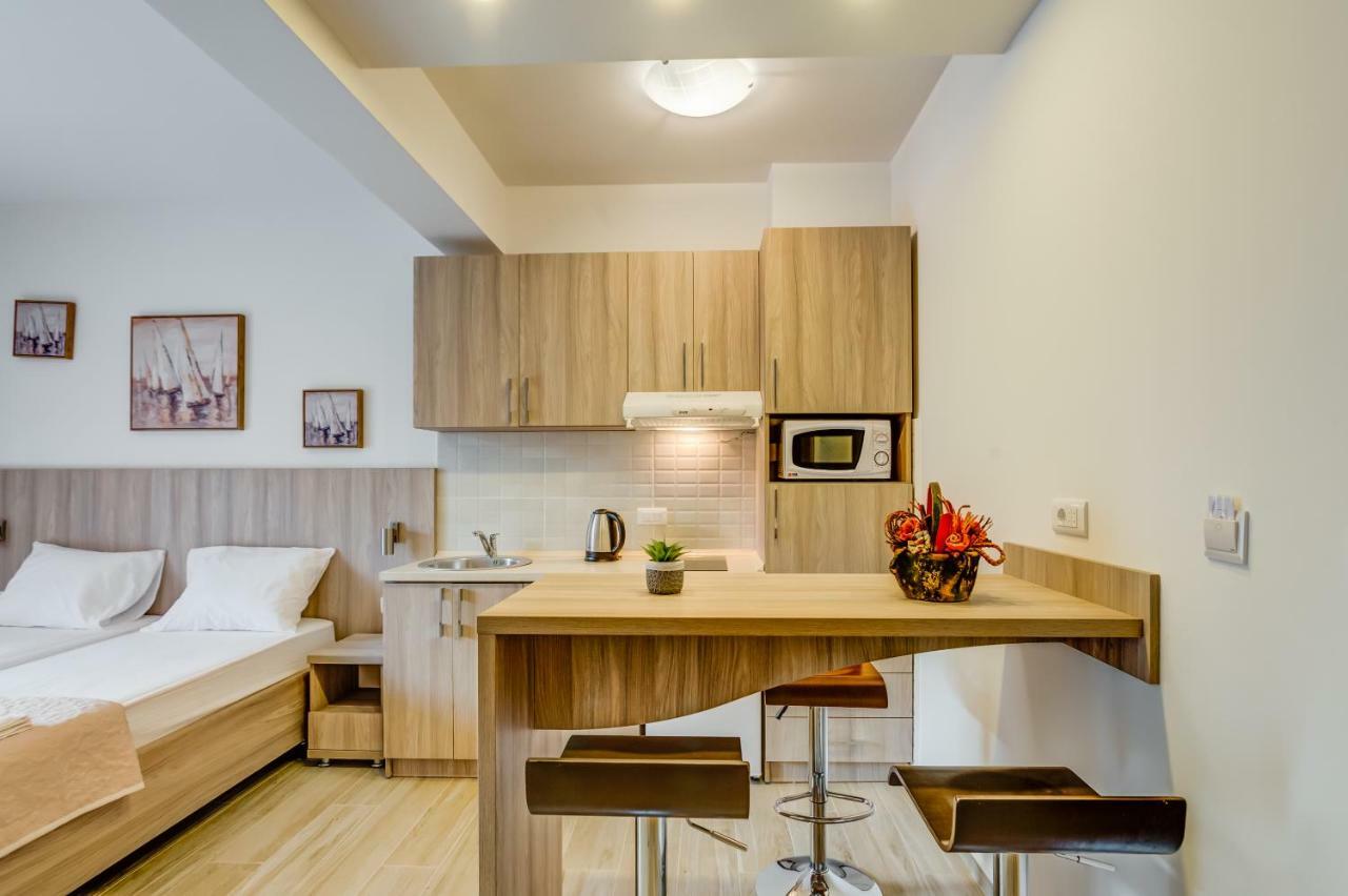 Adriatik Lux Apartments Будва Экстерьер фото